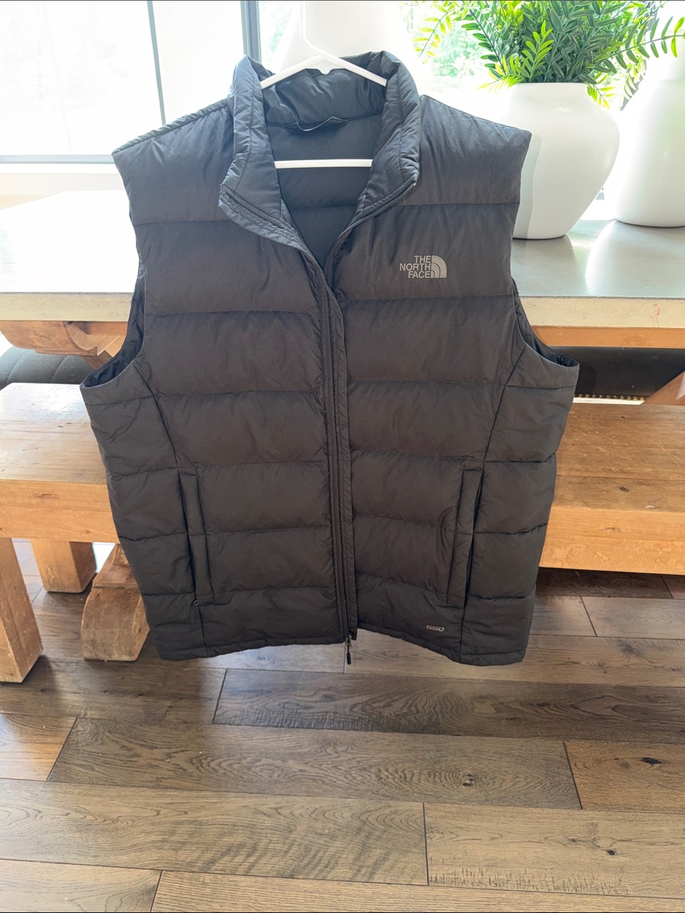 The North Face Black Down Puffer Vest - Men's Sleeveless Insulated Jacket